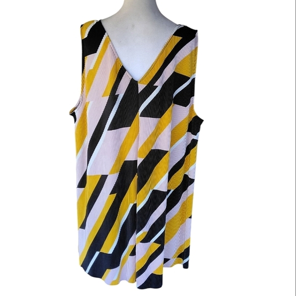 Lane Bryant Geo Textured Swing Tank‎ Top Color Block Size 26 / 28 - Picture 10 of 11